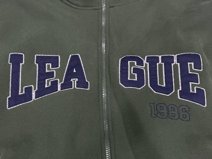 Puff print decoration on menswear garment