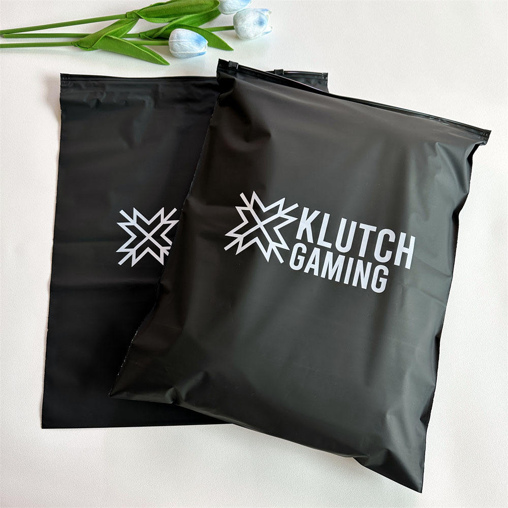 Private label activewear manufacturing and branding