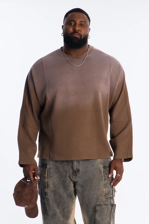 Drawstring detail on men's extended-size pants