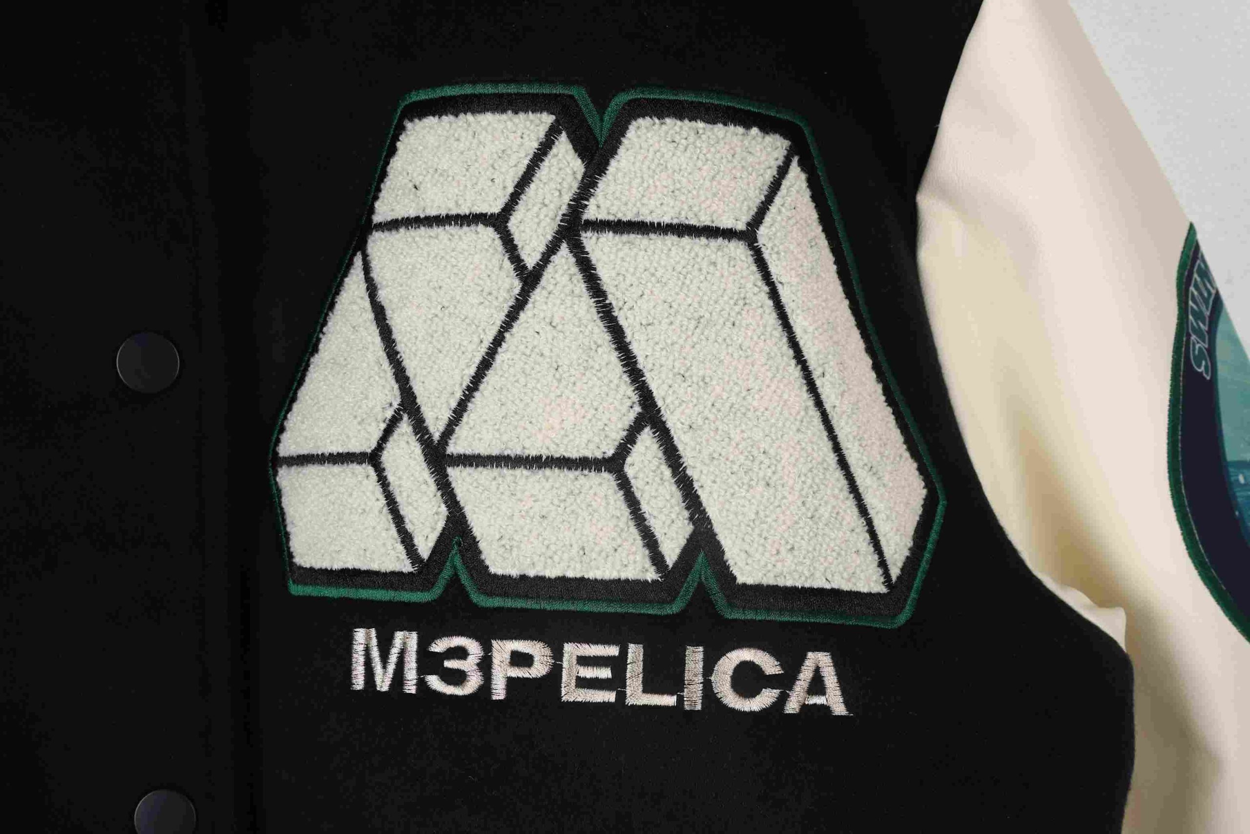 Вышивка