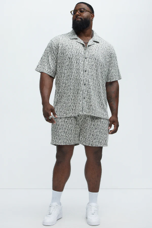 Extended size men's tees for big and tall
