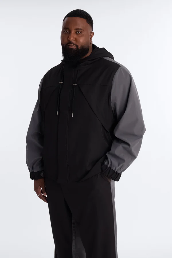 Three quarter sleeve polo shirt in plus size