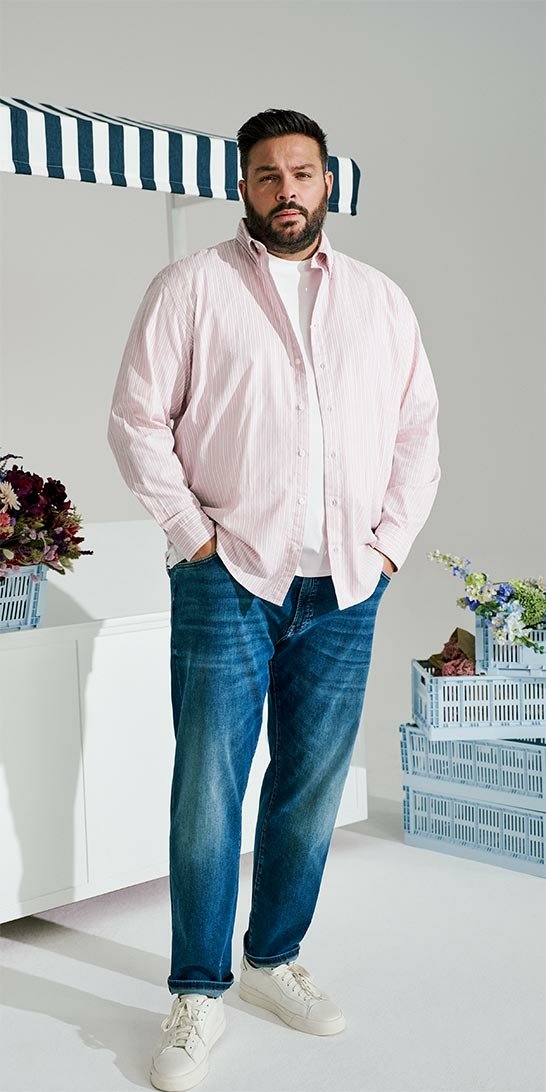 Drawstring waistband on men's plus-size pants