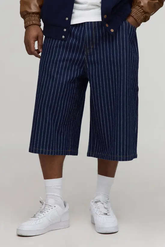 Puff print decoration on menswear garment