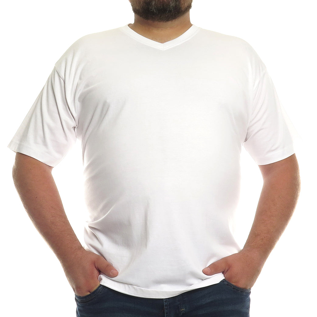 Drawstring waist detail on men's extended-size pants